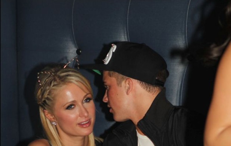 Paris Hilton şi-a expus părţile intime în club, chiar de ziua ei | FOTO