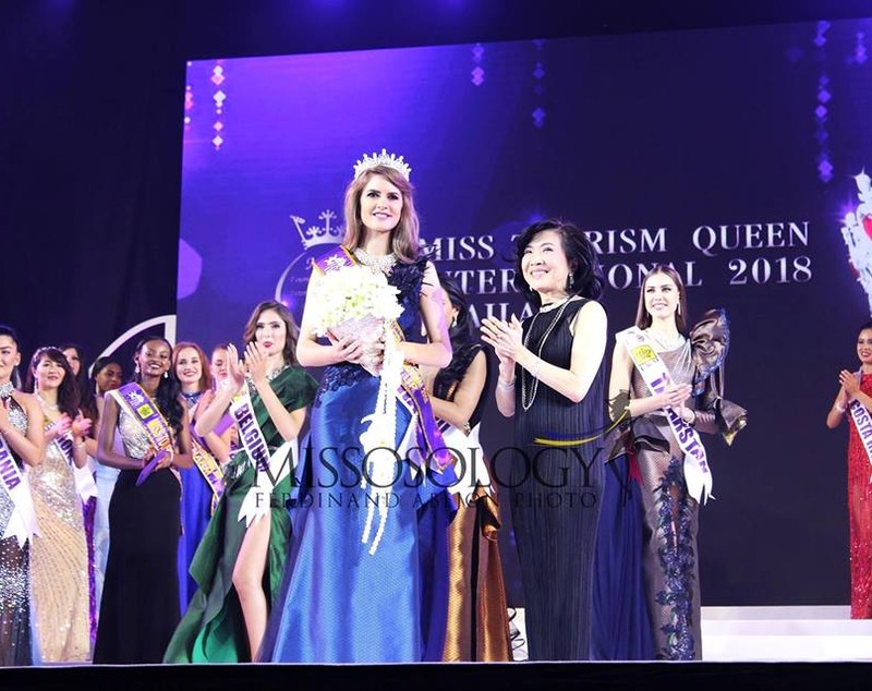 O gălăţeancă a obţinut locul 4 la un concurs de frumuseţe, în Thailanda. E cel mai bun rezultat al României/ FOTO