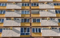Cartier suburban construit în comunism. Blocuri de beton post-sovietice