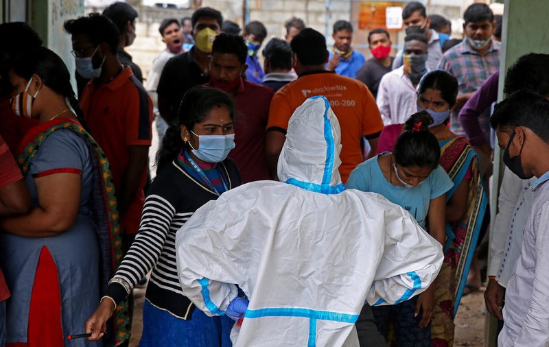 Un avion de la Milano spre India a avut zero pasageri cu COVID la decolare, dar 125 de teste pozitive la aterizare