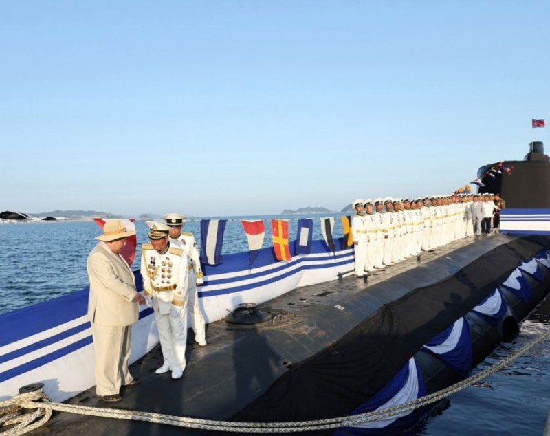 Kim Jong-un a prezentat un „submarin nuclear tactic de atac” al Phenianului. Reacția Coreei de Sud