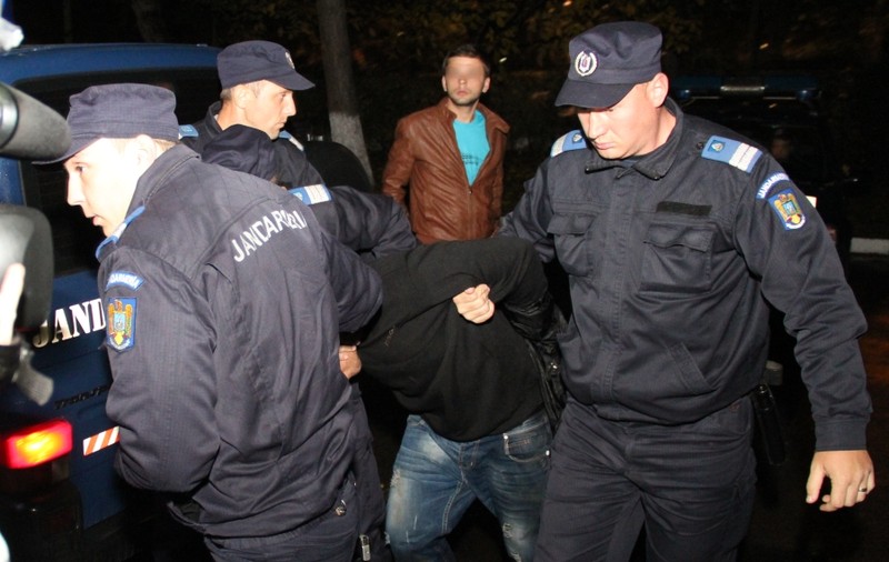 CAZ DE COŞMAR! A SNOPIT ÎN BĂTAIE CINCI FEMEI, apoi le-a jefuit!