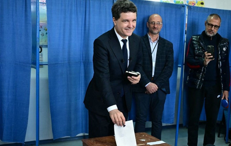 Nicușor Dan a votat la alegerile prezidențiale: „România își alege viitorul nu doar pentru 5 ani”. De ce a ales să voteze la Făgăraș