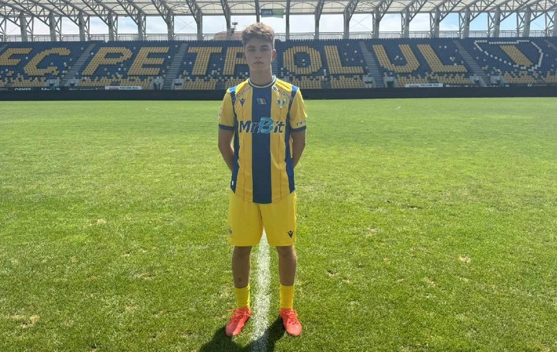 Mario Cofaru, juniorul de 16 ani al Petrolului, a murit călcat de tren în Comarnic