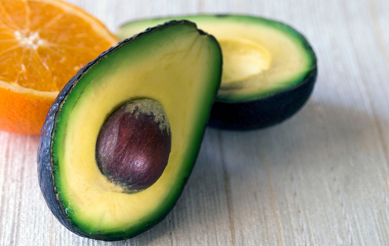 Sâmburele de avocado - beneficii și proprietăți. Ce să faci cu el