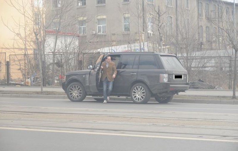 Foto | Ionuț Negoiță i-a dăruit flori mamei sale, de 8 martie
