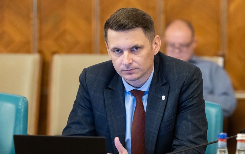 Mircea Abrudean, numit secretar general al Guvernului, după două săptămâni de negocieri între PNL și PSD