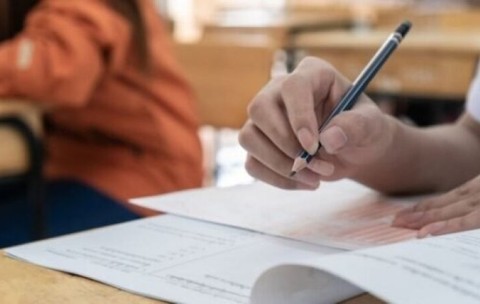 Doar 17 dintre cei 327 de candidați la șefia școlilor din Iași și-au făcut publice numele. „Nu am nimic de ascuns”