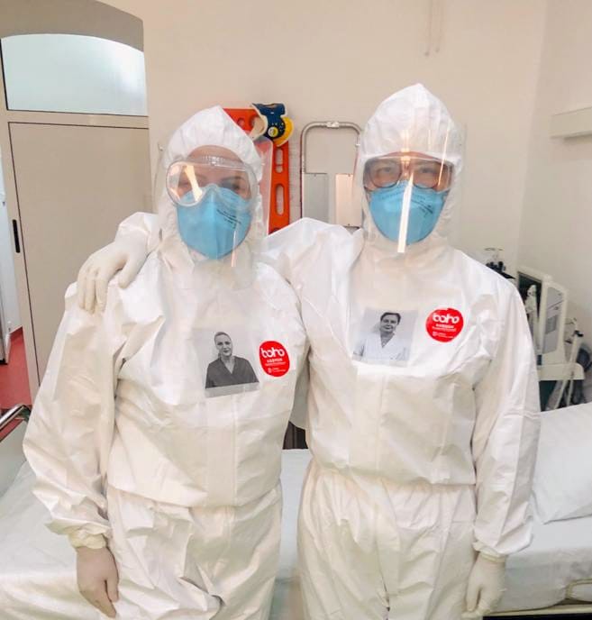 Mircea Popa Iulia, medic primar medicină de urgență, și Violeta Gașpar, asistent medical principal din Centru Primiri Urgențe, din cadrul Spitalului Clinic Militar de Urgență ”Dr. Victor Popescu” din Timișoara