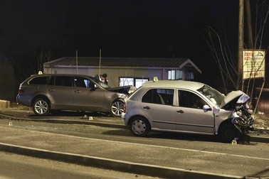Un copil care era în BMW-ul românului a fost rănit. Foto: jutarnji.hr / Zeljko Puhovski