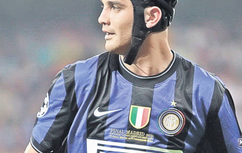 Mutu l-a ”gonit” pe Chivu de la Naţională?
