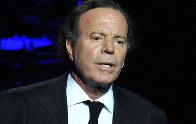 Pare GREU de CREZUT, dar e ADEVĂRAT! JULIO IGLESIAS nu A CUNOSCUT-O NICIODATĂ pe IUBITA FIULUI său!