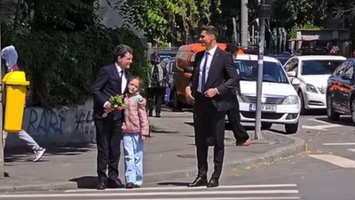 nicusor dan fetita lui agent spp bucuresti trecere pietoni