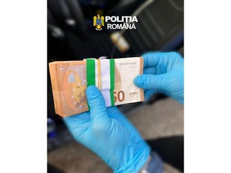 Schema ingenioasă prin care au cumpărat animale fără bani adevărați Foto:poliția Română