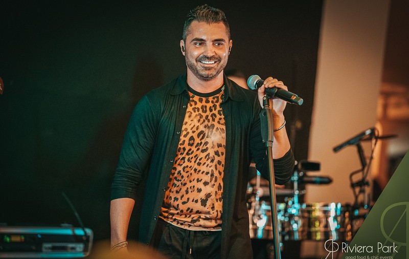 Pepe a căzut de pe scenă în timpul unui concert. Artistul a trecut prin momente stânjenitoare: „Am căzut în fosă”