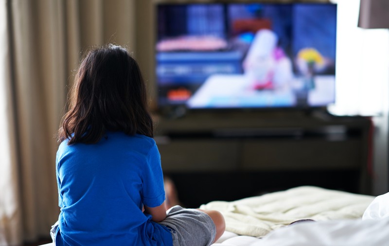 „La 11 ani o să rămân și eu gravidă?”. O fetiță de 9 ani s-a destăinuit că este abuzată sexual de bunic, după ce a aflat de un caz prezentat la TV