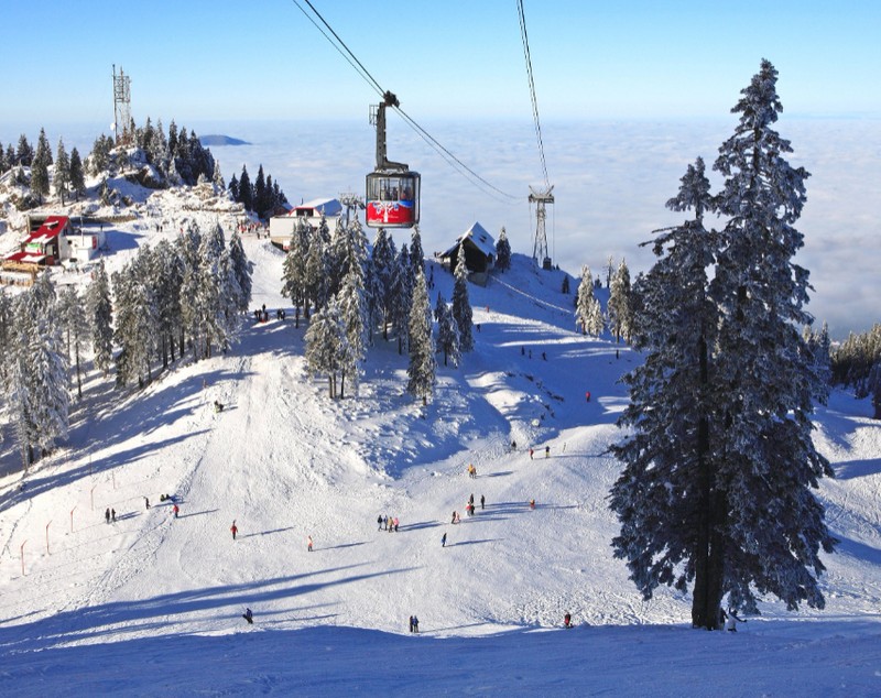 Pârtiile de schi din Poiana Brașov au fost deschise. Recomandările salvamontiștilor