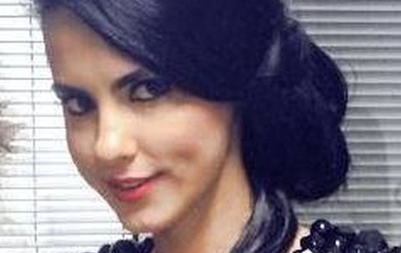 LAVINIA PÂRVA, de la depărtare SUPER, de APROAPE NU PREA! | FOTO