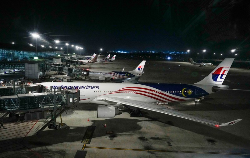 O scurgere chimică a îmbolnăvit 39 de persoane pe aeroportul din Kuala Lumpur. Au acuzat „stări de ameţeală şi greaţă”