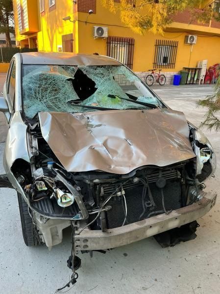 Mașina care a intrat în mulțime. Foto: Twitter