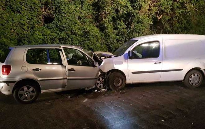 Un român în vârstă de 19 ani este în stare gravă după un accident în Italia. În urma impactului, un italian a murit