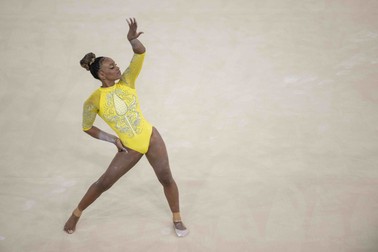 August 1, 2024, Paris, FRANCE: 240801 Rebeca Andrade of Brazil competes in women's artistic gymnastics all-around final during day 6 of the Paris 2024 Olympic Games on August 1, 2024 in Paris. .Photo: Jon Olav Nesvold / BILDBYRÃ…N / COP 217 / JM0591.bbeng artistisk gymnastik artistic gymnastics olympic games olympics os ol olympiska spel olympiske leker paris 2024 paris-os paris-ol (Credit Image: © Jon Olav Nesvold/Bildbyran via ZUMA Press)