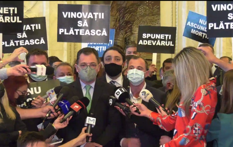 Protest al parlamentarilor PSD. Cer comisie de anchetă pentru datele privind decesele de COVID
