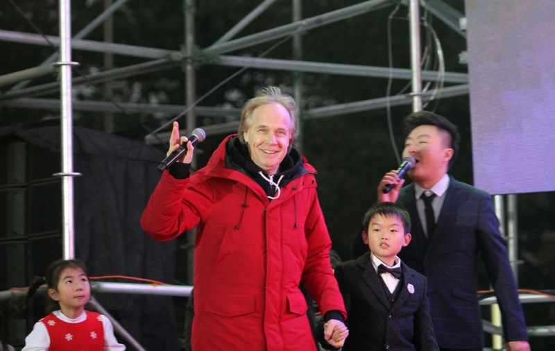 Celebrul pianist francez Richard Clayderman va concerta la Sala Palatului și la BT Arena din Cluj-Napoca. Când sunt programate spectacolele