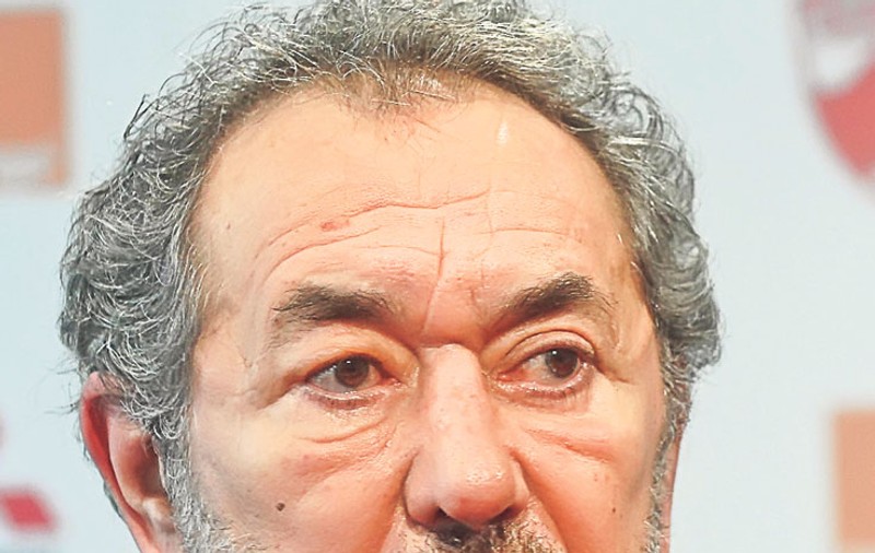 Nicolae Badea, tăiat în numele frumuseţii?