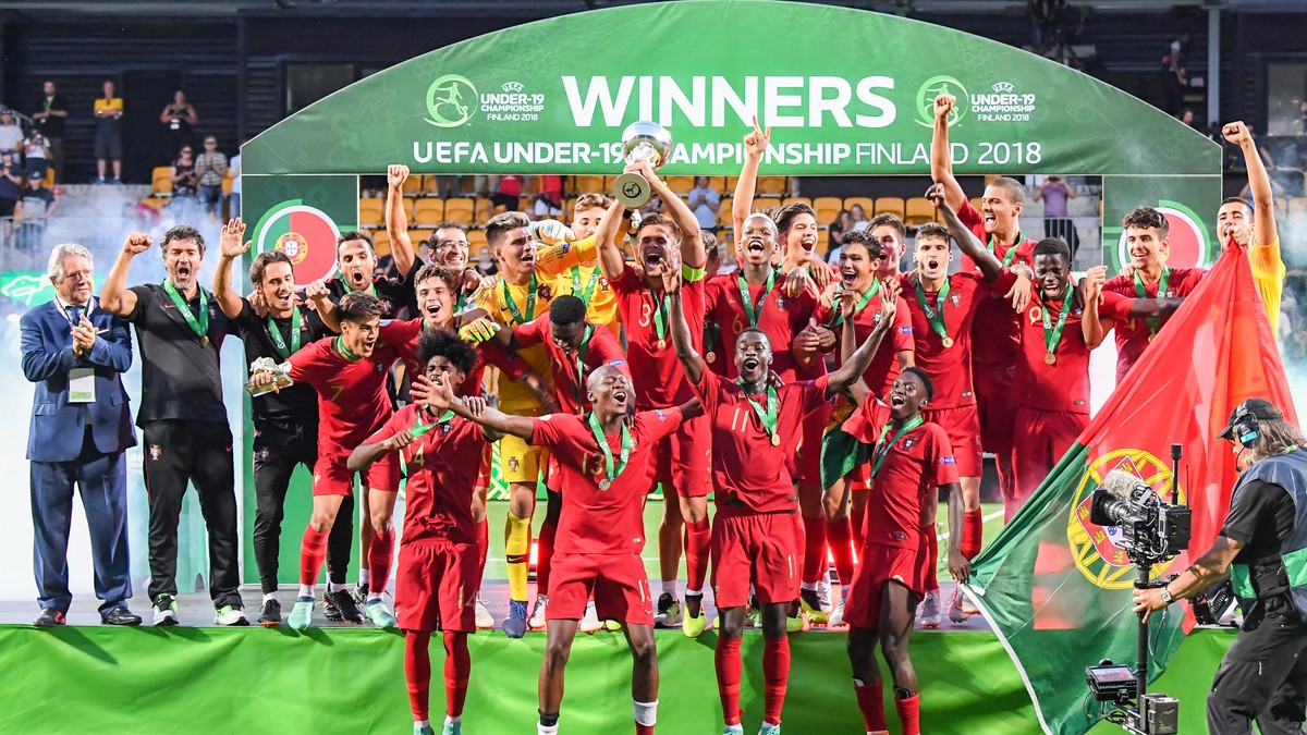 Portugalia, campionă europeană la fotbal U 19. Lusitanii i-au învins în finală pe italieni