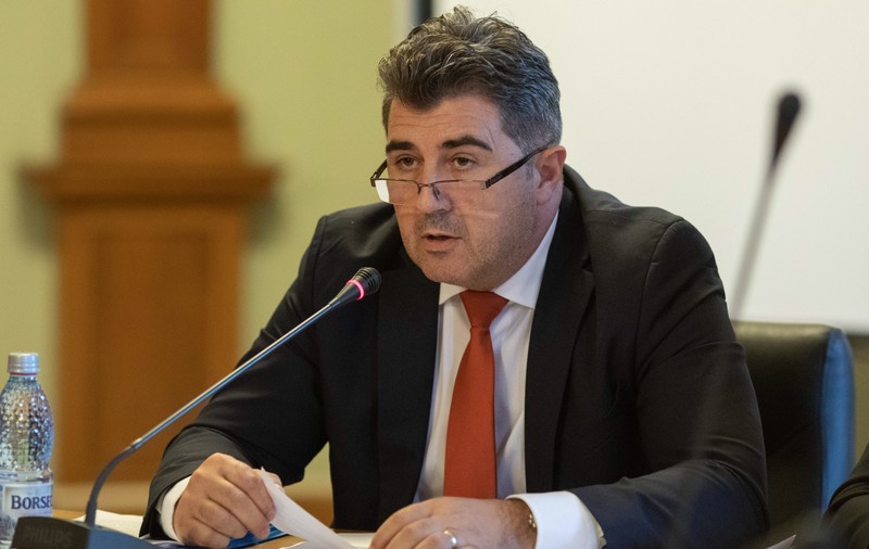 Dosarul șefului CFR la care DNA lucrează din 2023. Din cauza întârzierii, un proces de concediere a fost suspendat mai mult de doi ani