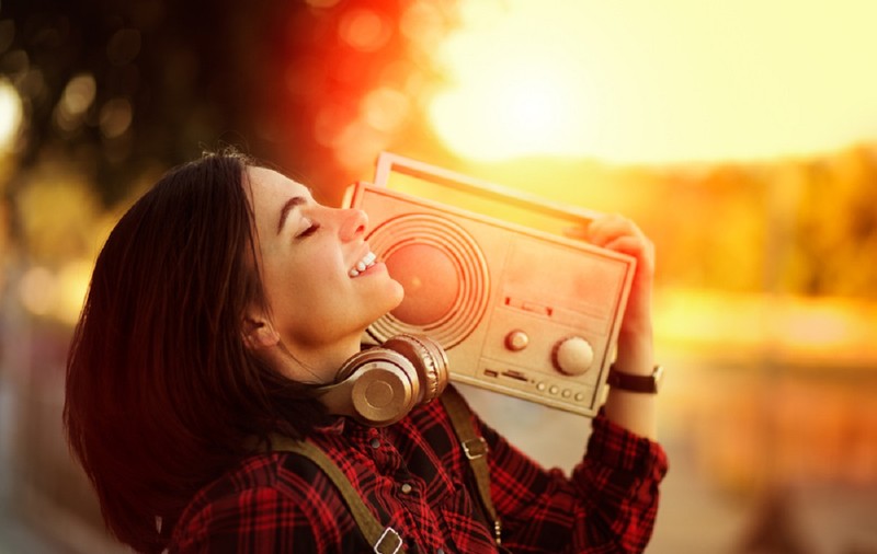 Ce înseamnă când visezi radio
