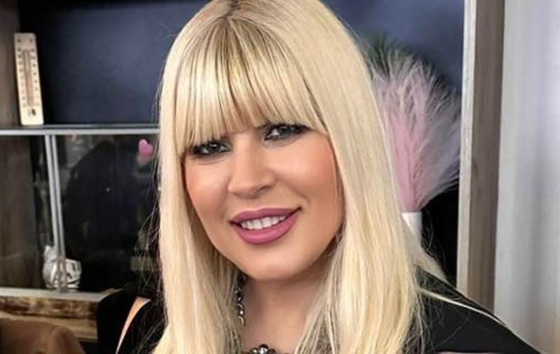 Imagini cu Elena Udrea în colanți. Cum a apărut la sala de fitness alături de fiica ei, Eva: „Viscolul și primăria mă țin blocată în Corbeanca”