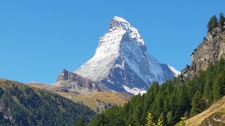 Vârful Matterhorn (4.478 m) pe care l-au cucerit cei doi alpiniști cu grave dizabilități de vedere