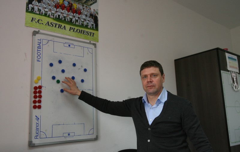 Oţelul negociază cu Tibor Selymes pentru preluarea băncii tehnice