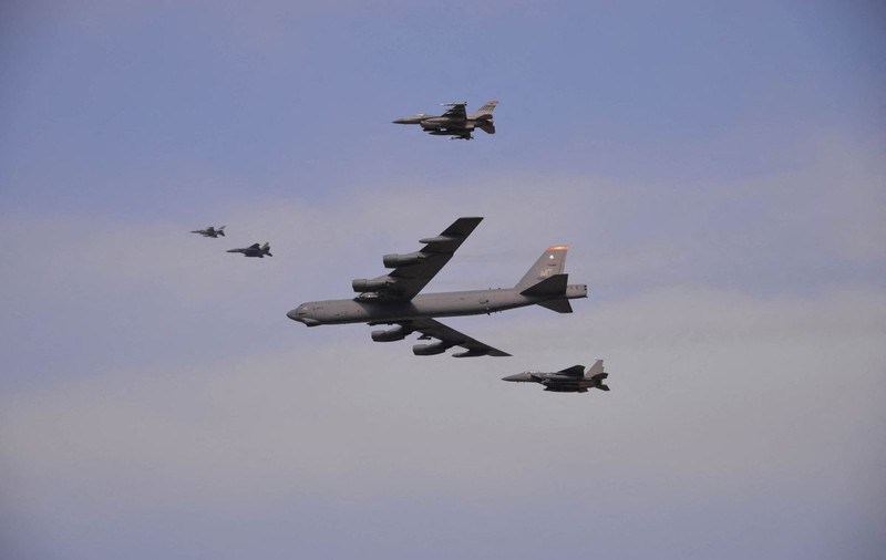 NATO începe exercițiul militar nuclear, anunță Mark Rutte: „Este vital să ne testăm apărarea”