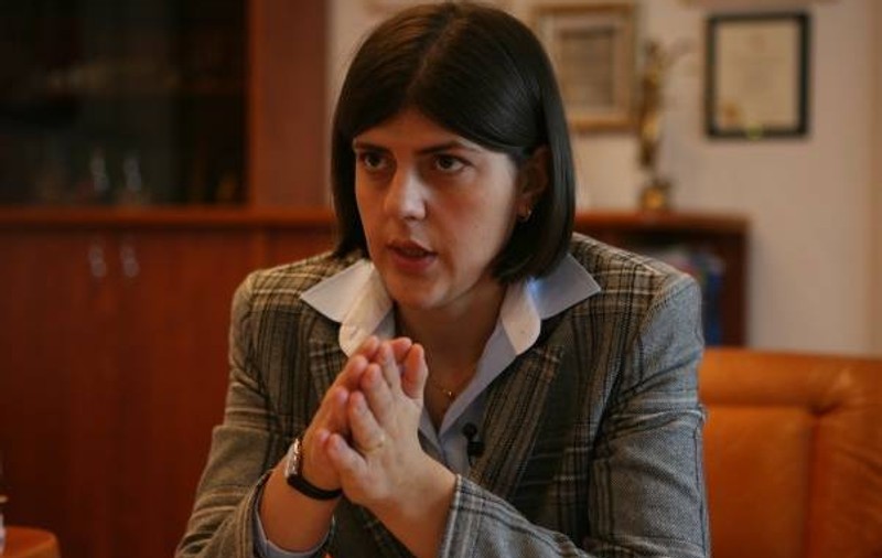 Laura Codruța Kovesi a fost decorată de președintele României, la câetva ore de la încetarea mandatului de procuror general