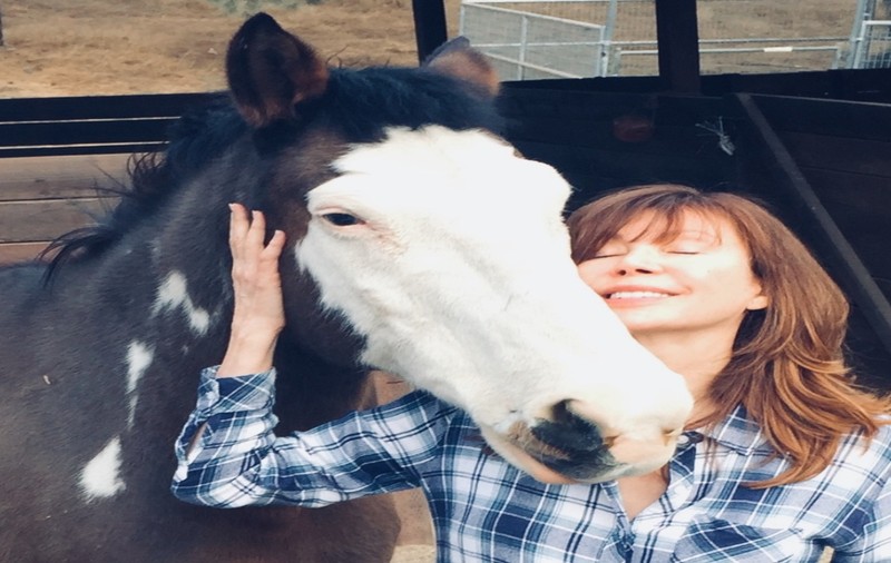 Cum arată Pamela din Dallas. Victoria Principal împlinește astăzi 75 de ani