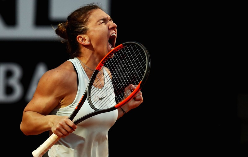 Simona Halep conduce în continuare în clasamentele WTA şi WTA Race