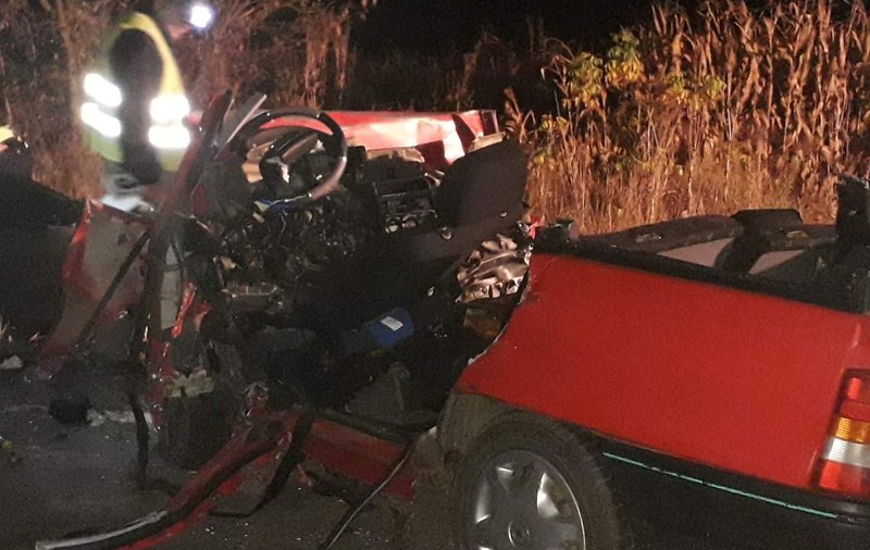 Accident înfiorător pe DN14, în județul Sibiu. Doi tineri au murit cu o săptămână înainte de a se căsători, iar peste două luni deveneau părinți