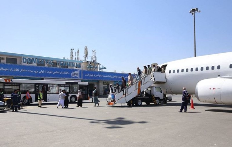O neozeelandeză însărcinată a fost primită de talibani în Afganistan, după ce n-a putut ajunge în țara sa, din cauza regulilor COVID