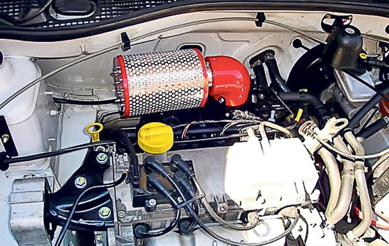 Ce țeapă și-au luat unii șoferi! Păcură folosită drept carburant auto