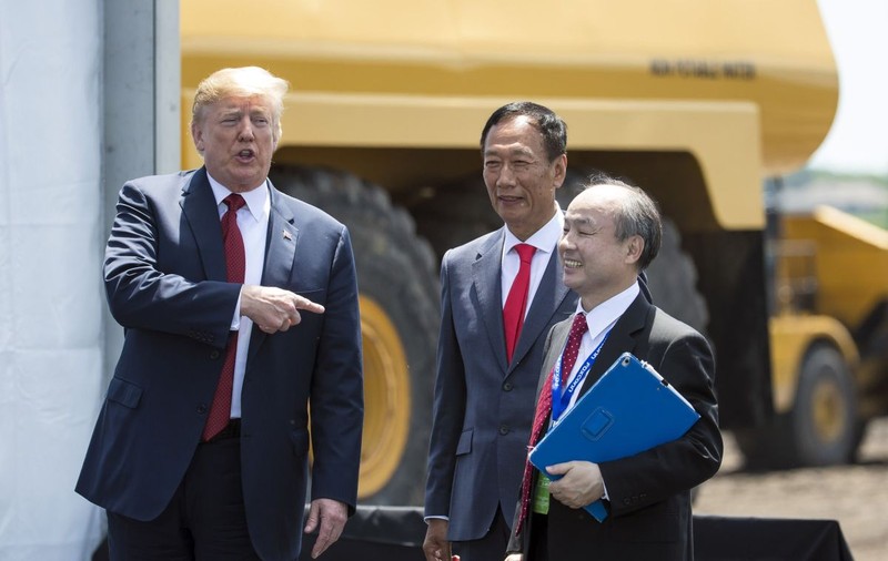 Japonezii de la SoftBank anunță o investiție gigant în proiecte americane