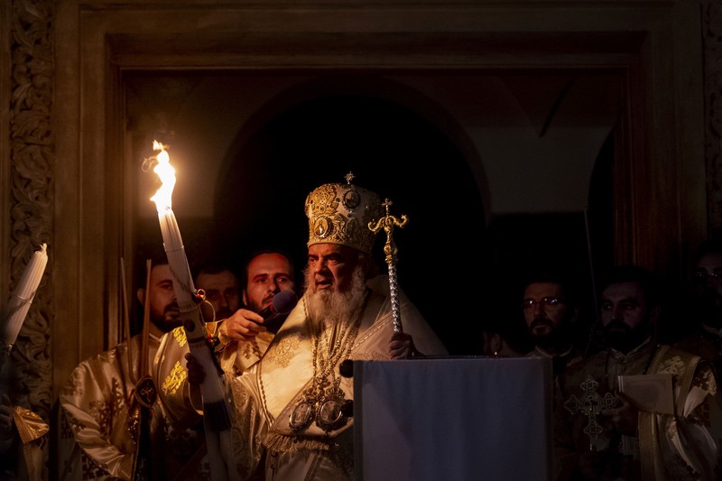 Slujba de Înviere e difuzată de la 23.45