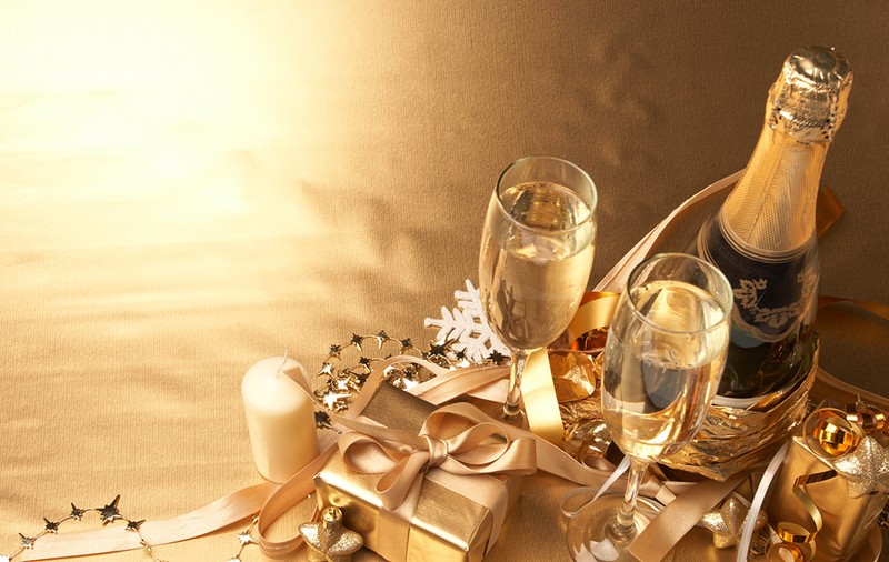 Șampania, vedeta din noaptea de Revelion. 3 branduri de șampanie recomandate de SmartDrinks.ro