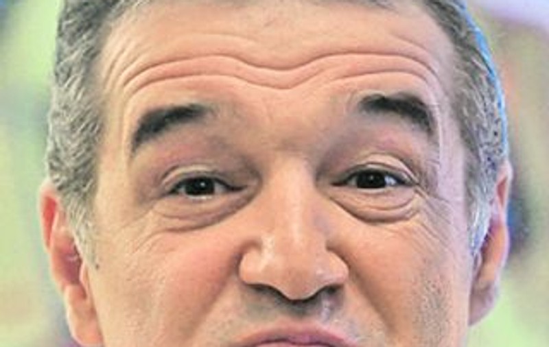 Gigi Becali, chemat în instanţă de un om de afaceri din Botoşani