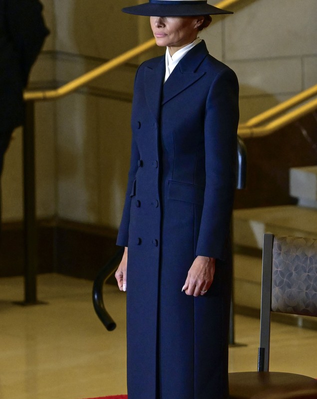 Ținuta purtată de Melania Trump la învestirea lui Donald Trump, sub lupa unui fost concurent de la „Românii au talent”: „Amintește de…”