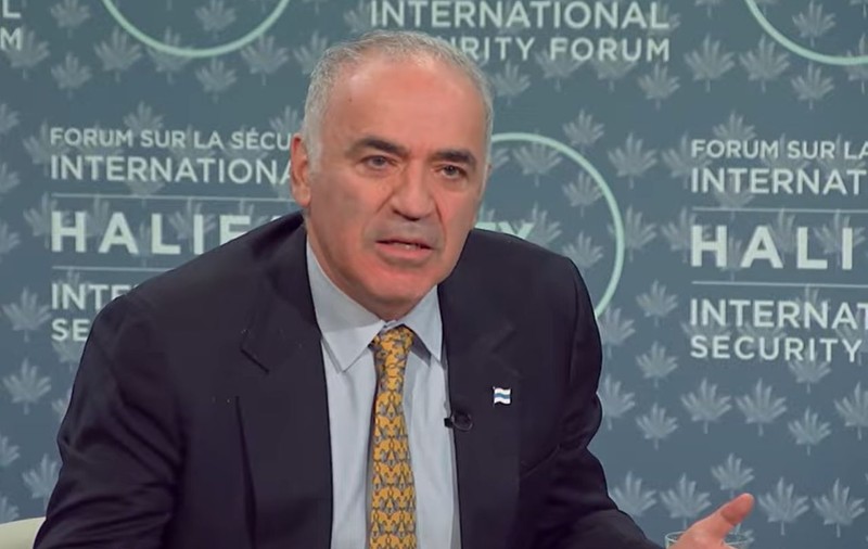 Garry Kasparov, discurs răvășitor despre planul de pace SUA-Rusia: „O afacere imobiliară pentru a îmbogăți familia Trump și a vinde Ucraina”