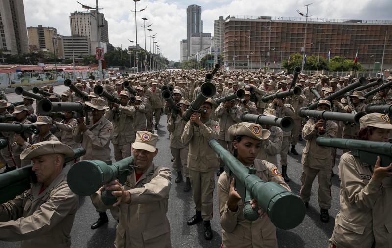 FOTO | Exerciții militare de amploare în Venezuela