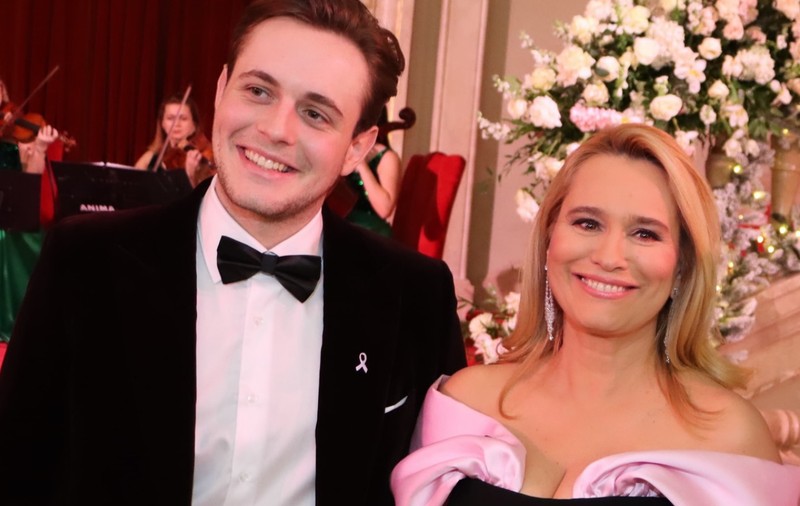 Surpriza primită de Andreea Esca de la băiatul ei. Ce a făcut Aris Eram pentru mama lui celebră: „De mic îmi plăcea să o surprind”